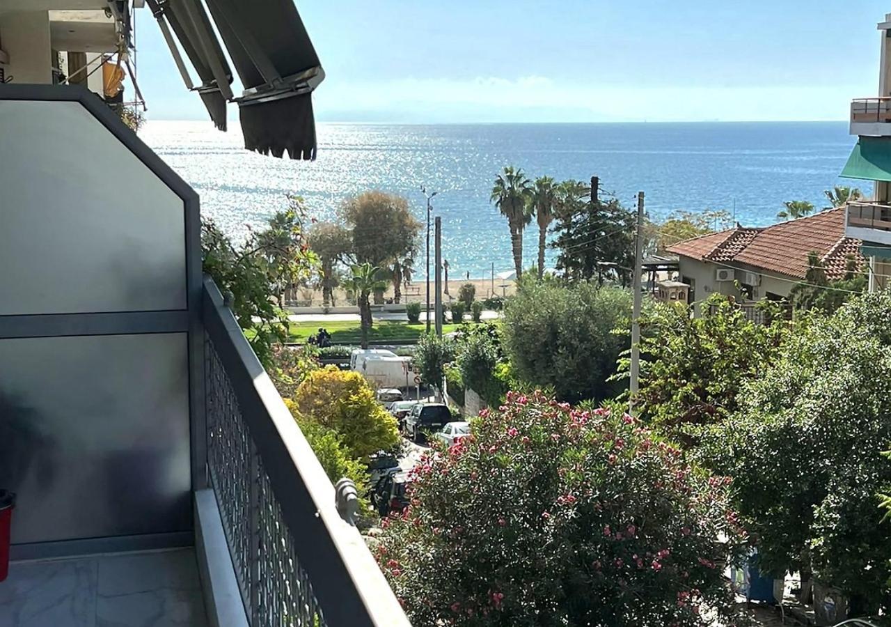 Sea View Apartment *